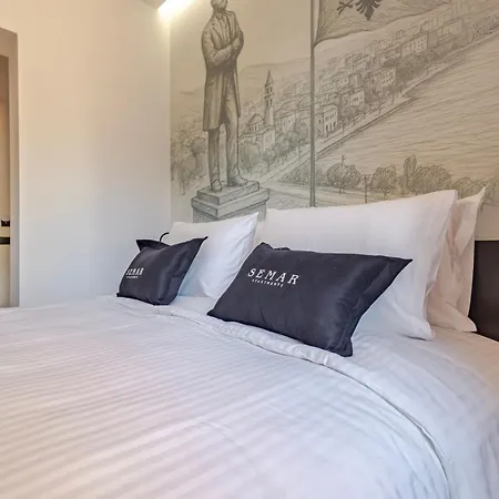 Apartment Semar